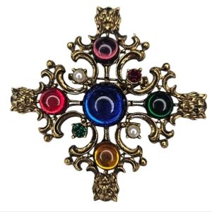 Vintage Brooch Pin Lion's Head Gem Gold Tone Maltese Cross Cabochon Rhinestone